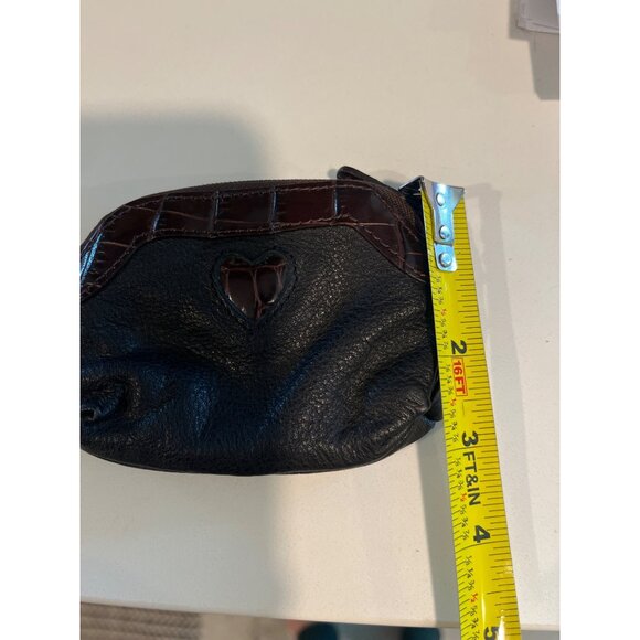 Small Black Leather Heart Coin Purse With Crocodile Embossed Trim & Zipper Closu - Picture 8 of 8